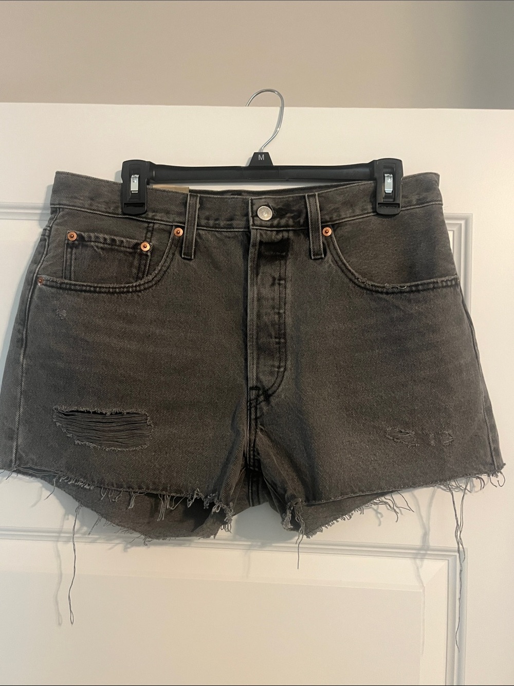 Levis 501 Original High Rise Button Fly Raw Hem Denim Shorts Womens 31 Cutoff